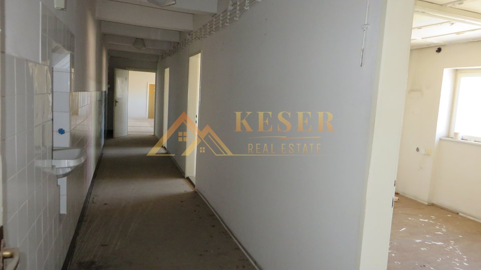 PEĆINE, BUSINESS PRODUCTION AND SALES SPACE, 203 M2 TWO-FLOOR