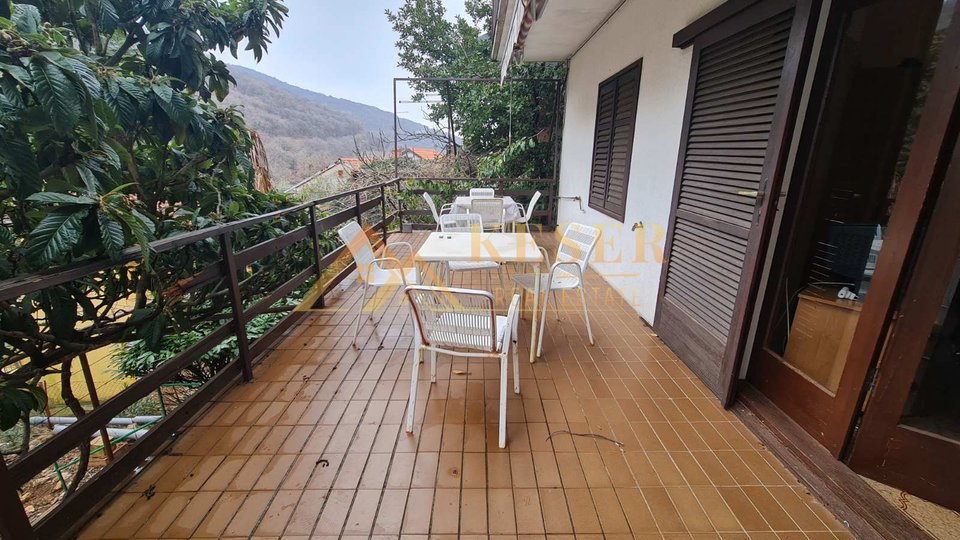 CRES, LARGE HOUSE 249M2 IN A GOOD LOCATION