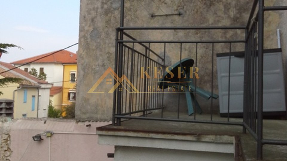 MALI LOŠINJ, HOUSE WITH TWO APARTMENTS AND GARDEN