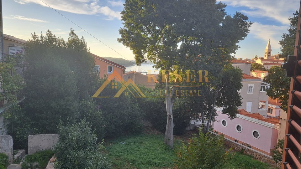 MALI LOŠINJ, HOUSE WITH TWO APARTMENTS AND GARDEN