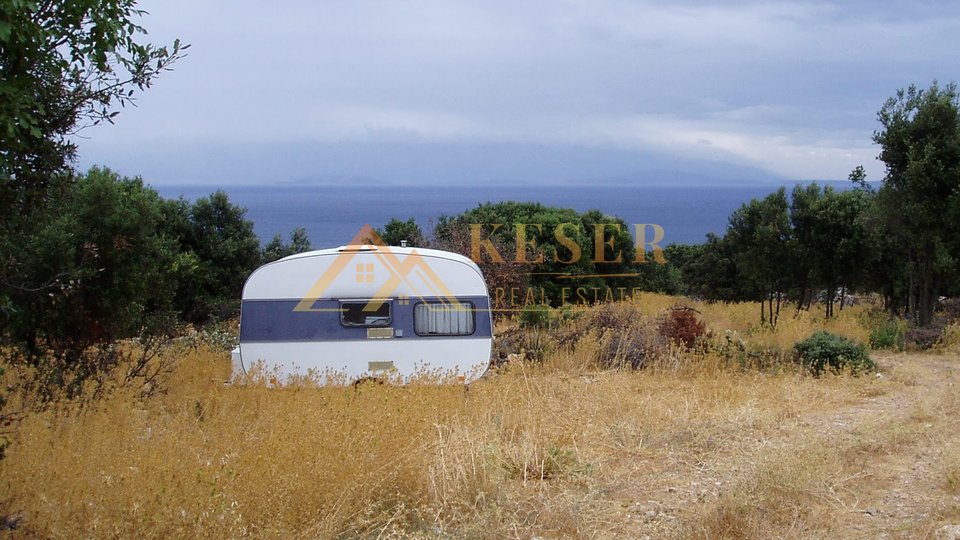 CRES, KRUŠĆICA, IDEALNO ZA KAMP KUĆICU