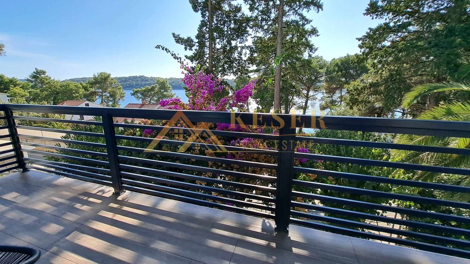 MALI LOŠINJ, NEW HOUSE NEAR THE SEA, 4 APARTMENTS