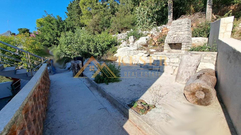 MALI LOŠINJ, NOVA HIŠA BLIZU MORJA, 4 APARTMAJI