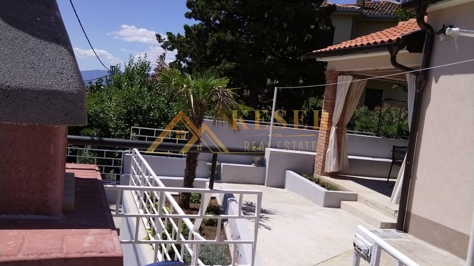 RIJEKA, APPARTAMENTO CON GIARDINO, A 5 MINUTI DA KORZA!