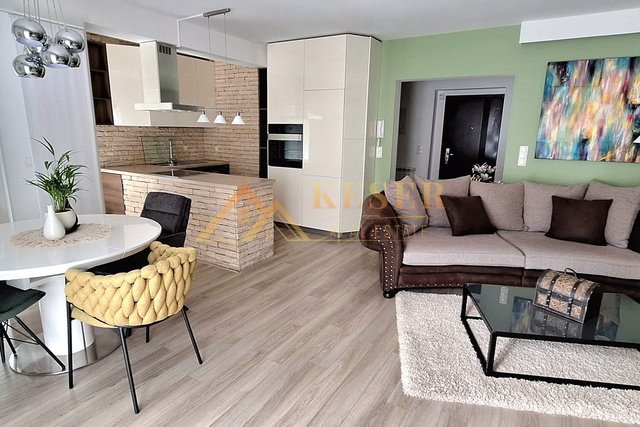 VIŠKOVO, TWO-ROOM APARTMENT WITH GARDEN IN A NEW BUILDING