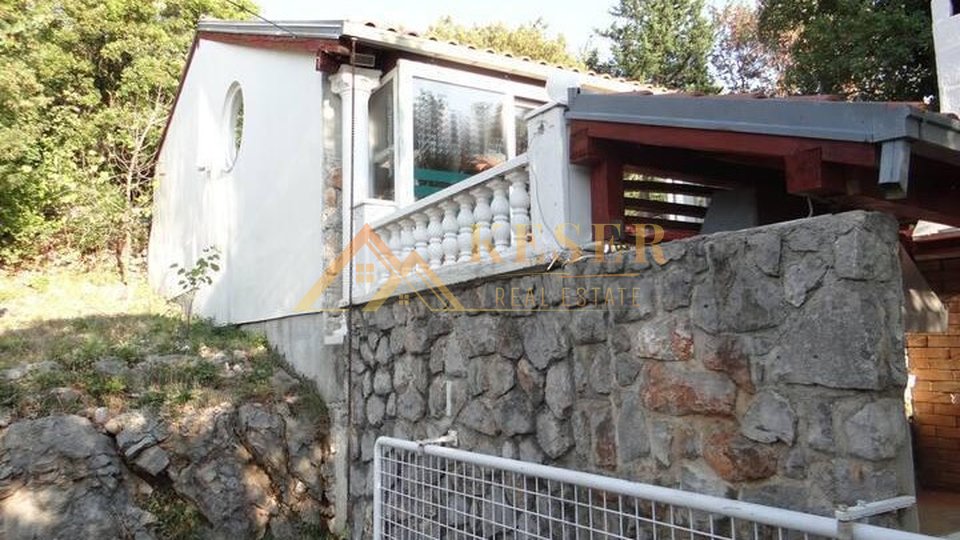 KLENOVICA, FLOOR HOUSE AND ADDITIONAL OBJECT, FOR THE PRICE OF ONE APARTMENT!