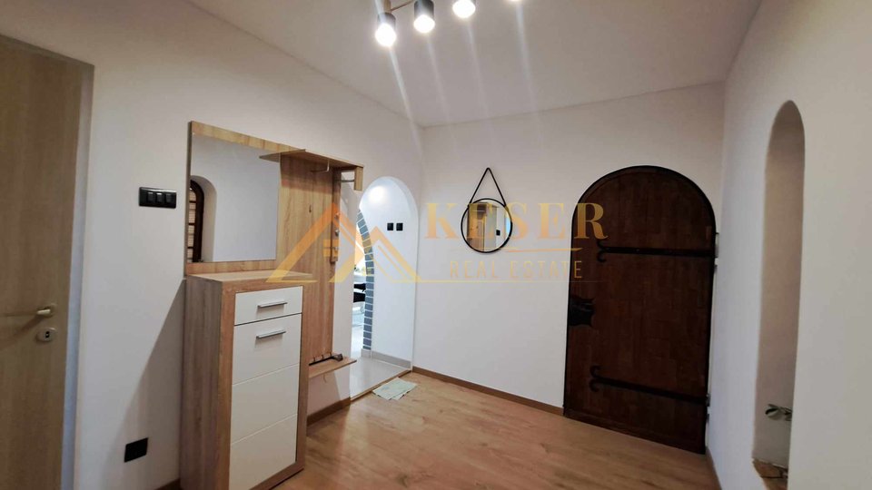 ŠKRLJEVO, 8 MINUTES FROM THE CENTER OF RIJEKA, 65 m2