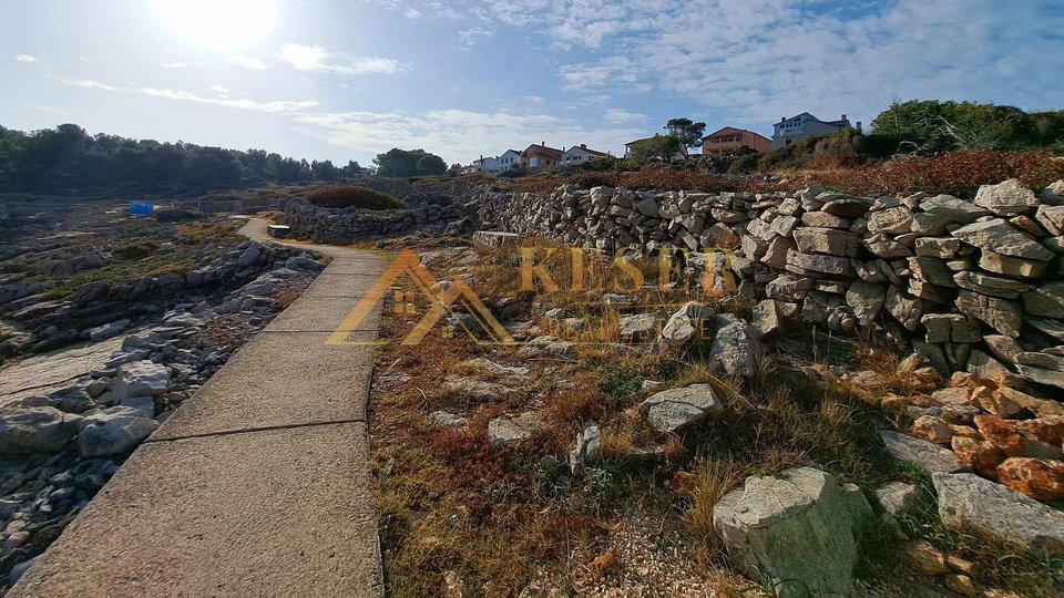 MALI LOŠINJ, PIANO DI 156 m2 SOPRA LA SPIAGGIA