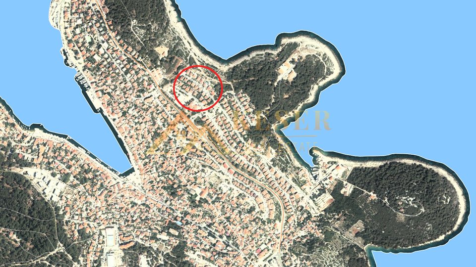 MALI LOŠINJ, PIANO DI 156 m2 SOPRA LA SPIAGGIA