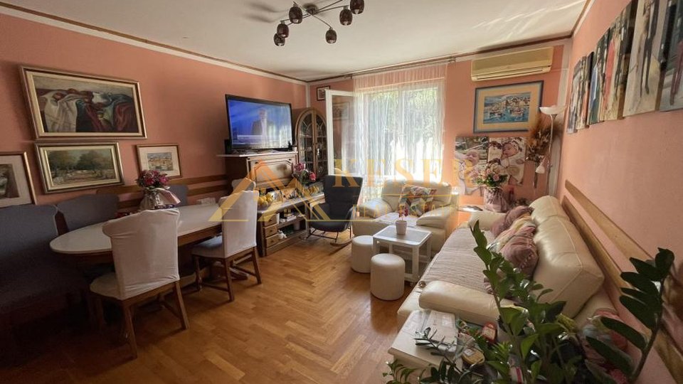 MALI LOŠINJ, APARTMA, 300 METROV OD RIVE