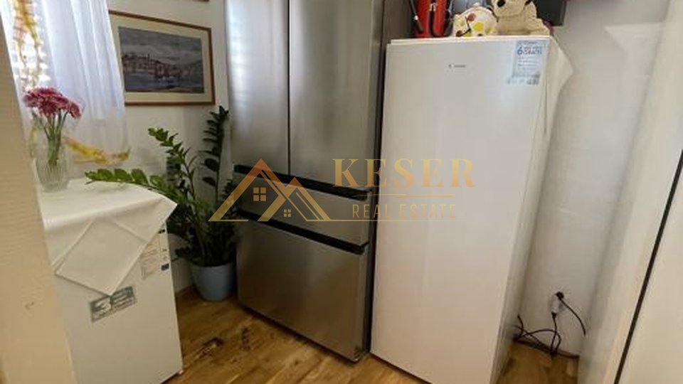 MALI LOŠINJ, APARTMA, 300 METROV OD RIVE