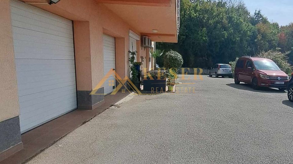 ZAMET, NEWER CONSTRUCTION APARTMENT WITH GARAGE