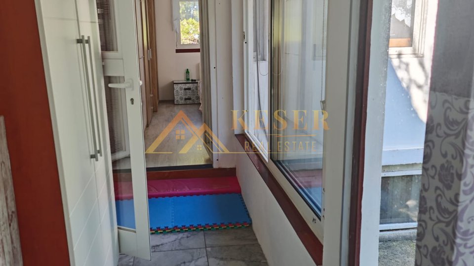 MALI LOŠINJ, LARGE FLOOR WITH GARDEN