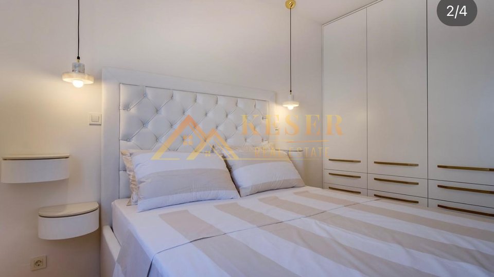 MALI LOŠINJ, LUKSUZNI APARTMA, 300 m OD ČIKATA